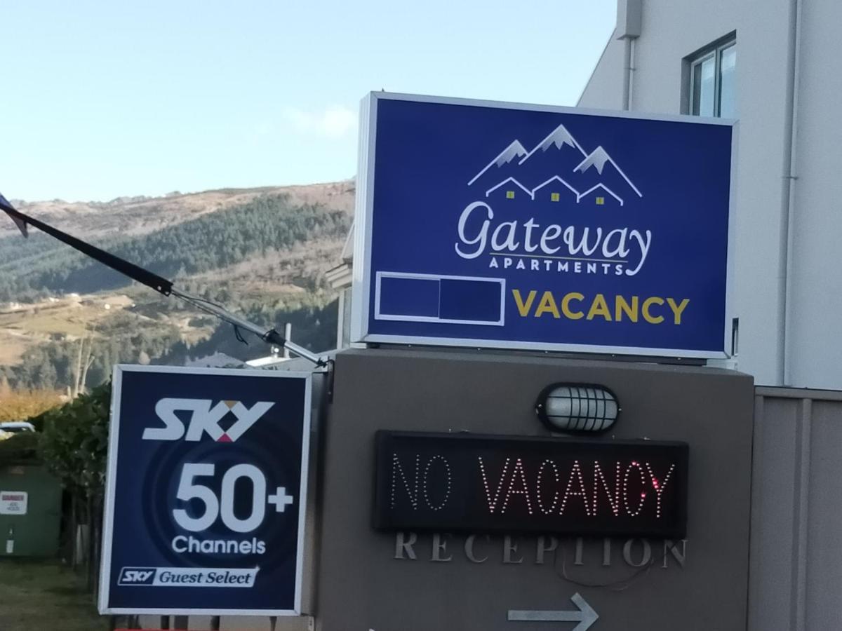 Queenstown Gateway Apartments Экстерьер фото