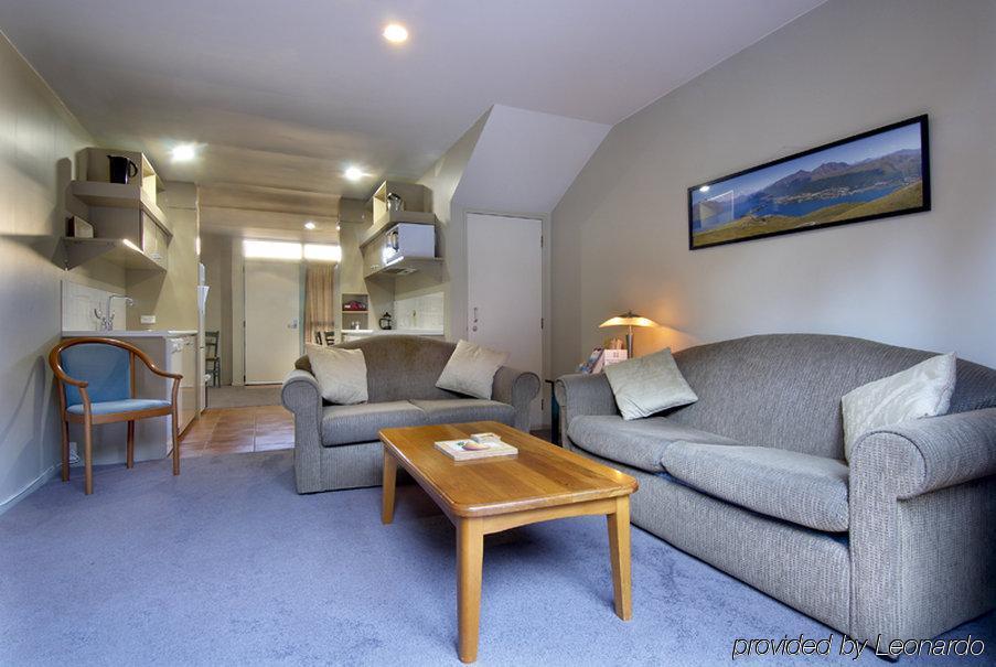Queenstown Gateway Apartments Экстерьер фото