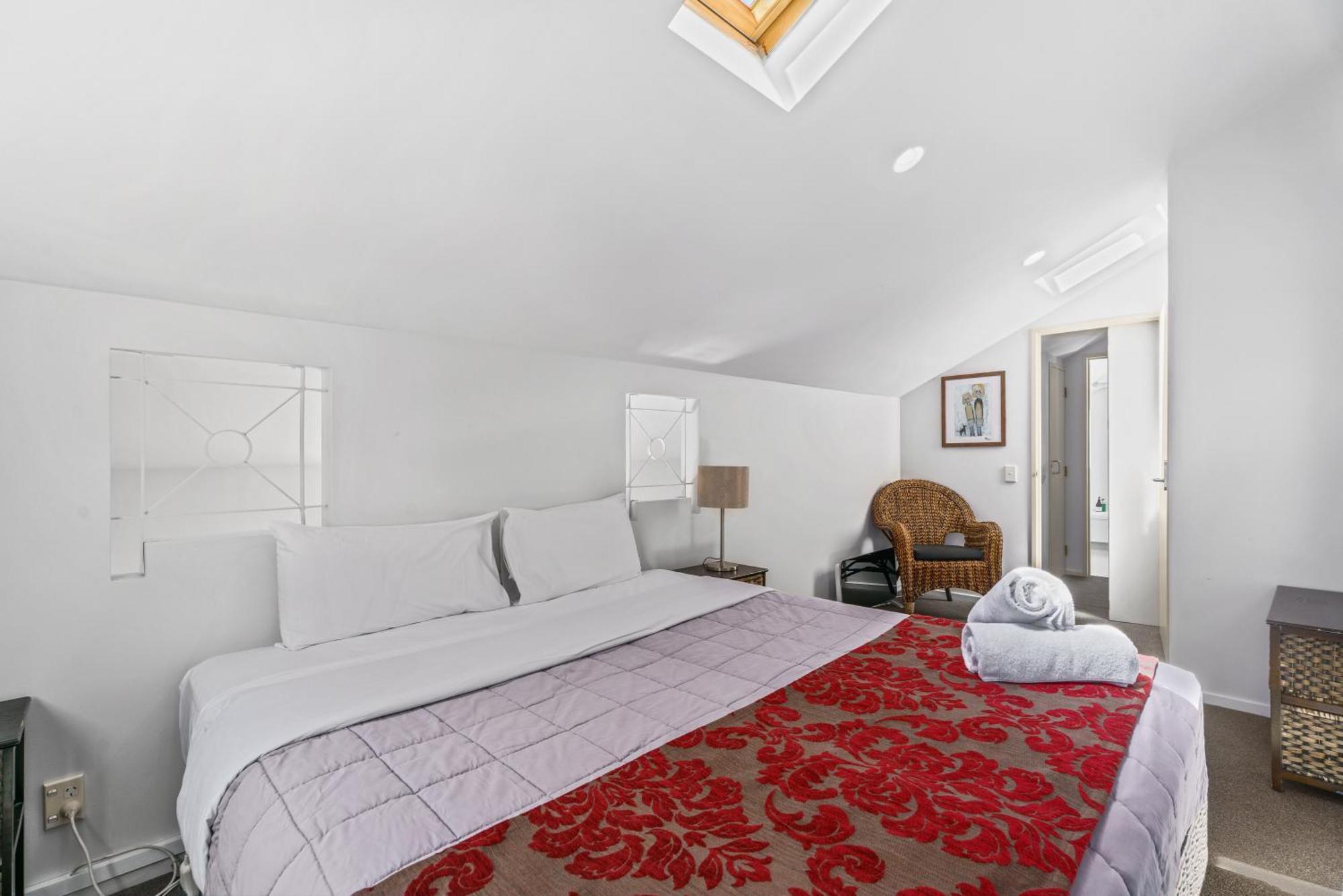 Queenstown Gateway Apartments Экстерьер фото