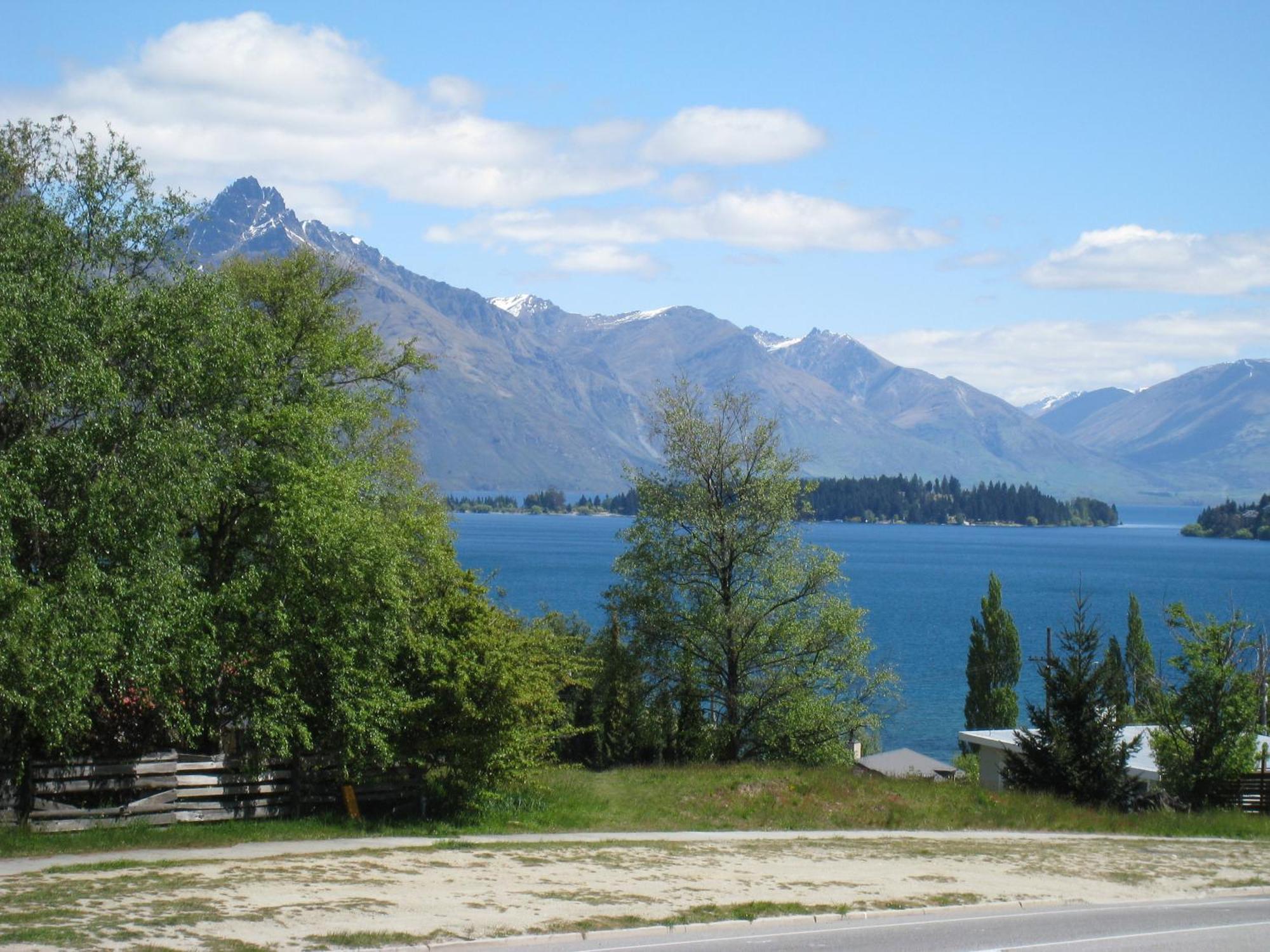Queenstown Gateway Apartments Экстерьер фото