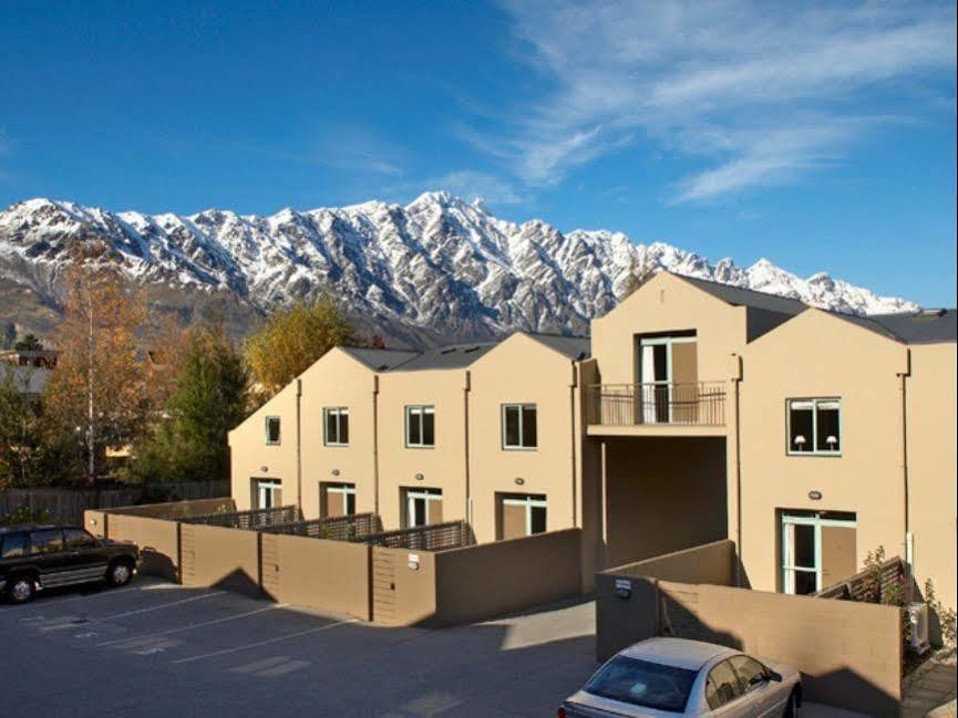 Queenstown Gateway Apartments Экстерьер фото