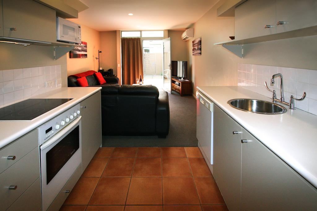 Queenstown Gateway Apartments Экстерьер фото