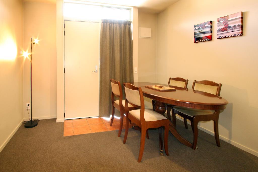 Queenstown Gateway Apartments Экстерьер фото